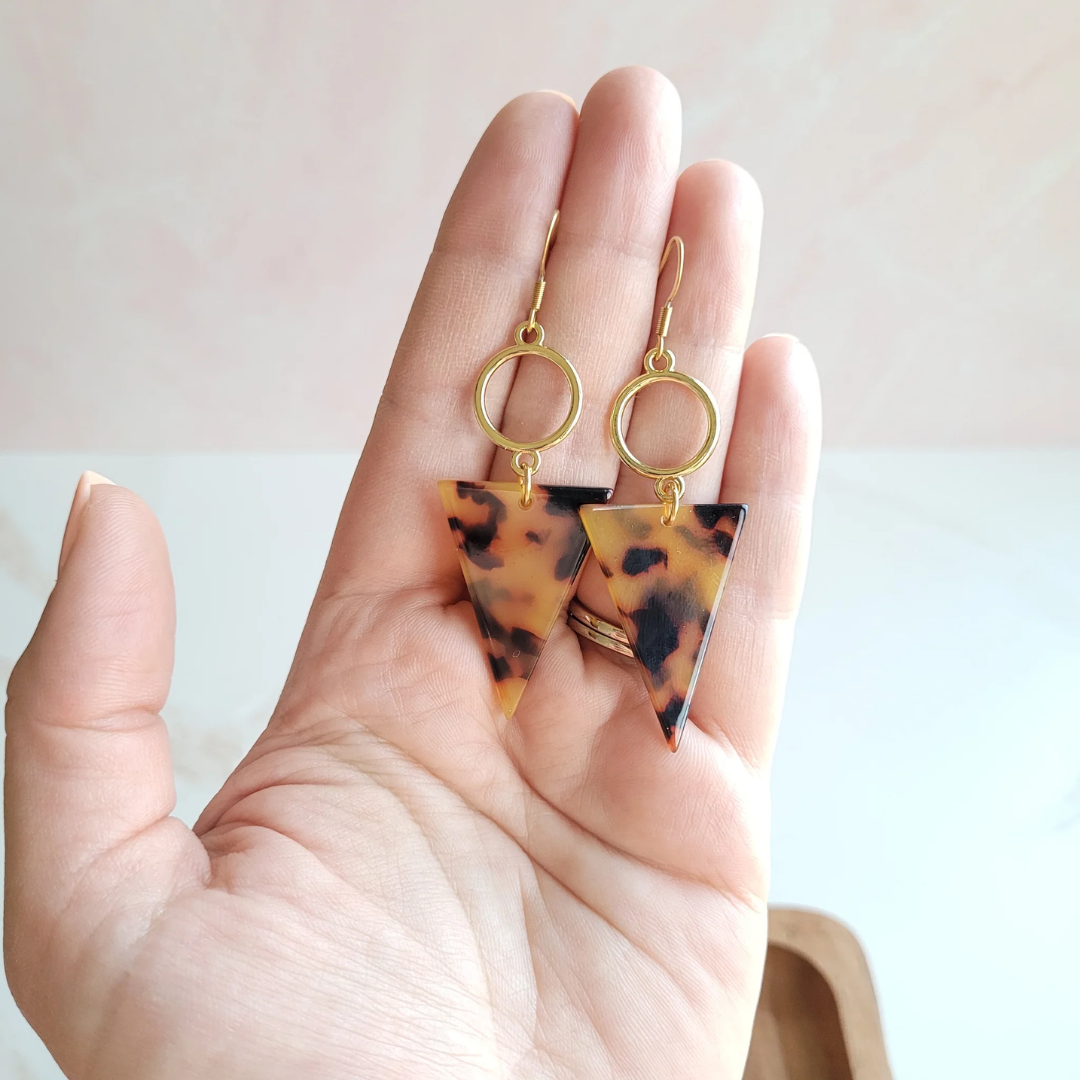 Olivia Earrings - Tortoise